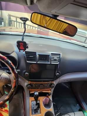 A picture of 2010 BELGIUM GRADE TOYOTA HIGHLANDER FOR SALE 3 Seater Neatly
