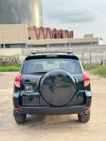 A picture of 2006 Toyota RAV 4