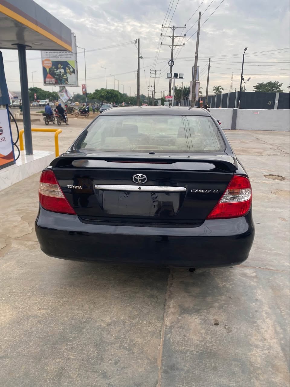 A picture of 04 Toyota Camry Big Daddy