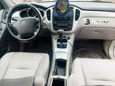 A picture of KB AUTOs first body and first user Toyota Highlander 2005