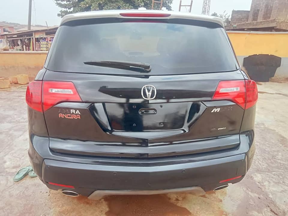 A picture of Good day I have this ACCURA 2008 09 model