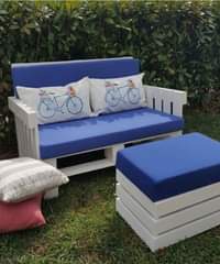 A picture of Call no 0698006900 WhatsApp no 0743496892