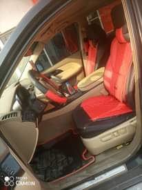 A picture of Belgium grade first flash 2008 model MDX Acura with Engine