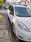 A picture of Toyota sienna 2007 direct tokunbo everything working perfect location Victoria