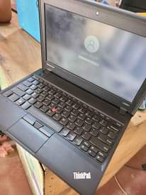 A picture of LAPTOP NAUZWA LENOVO THINKPAD X140e