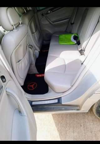 A picture of Mercedes Benz car