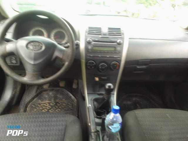 A picture of 2010 Model TOYOTA COROLLA Manual Gear Engine and Gear Selection
