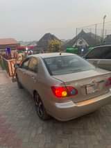 A picture of TOYOTA COROLLA 2005