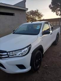 used toyota hilux