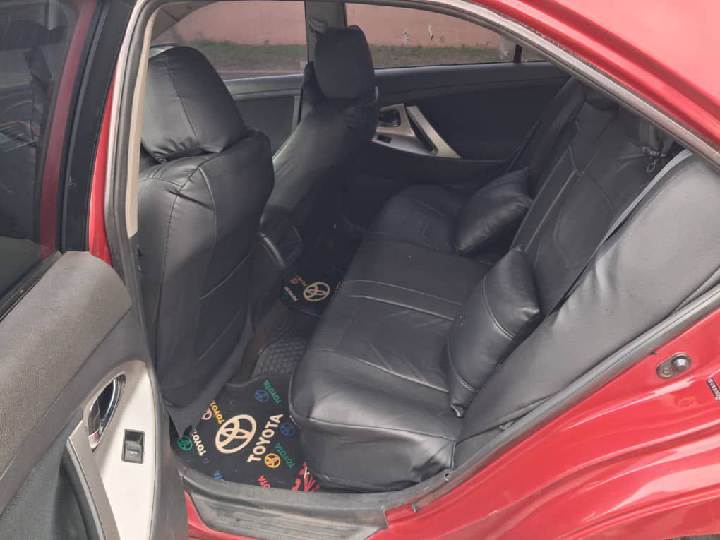 A picture of TOYOTA CAMRY 2009