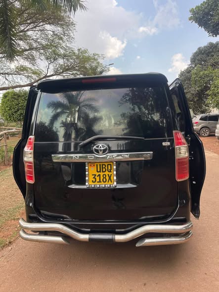 used toyota noah