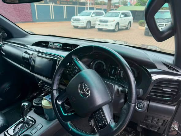 A picture of Toyota Hilux Invincible At 145m