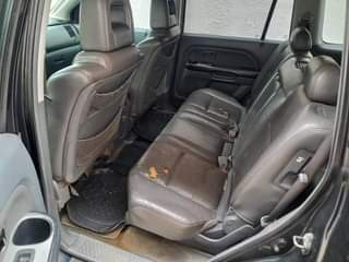 A picture of Neatly used Honda pilot 2005