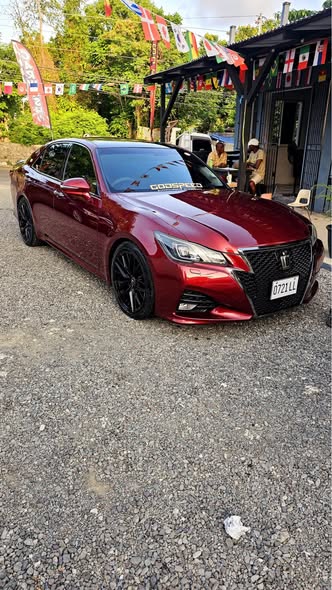 toyota crown