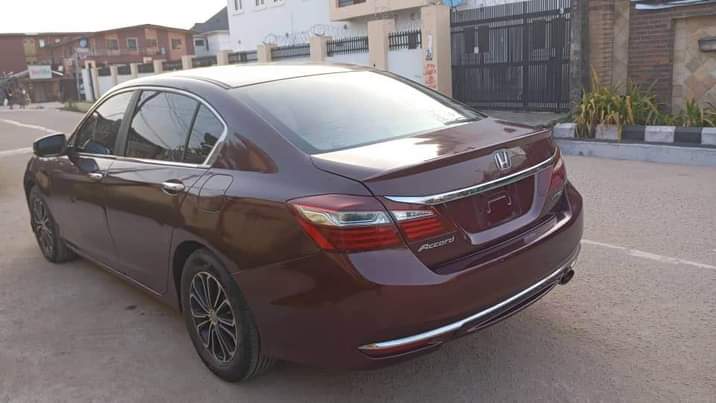 A picture of Honda accord 2016