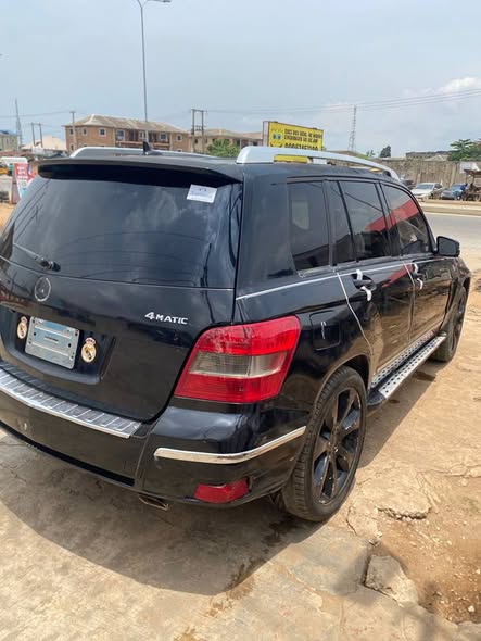 A picture of Mercedes Benz GLK 350 2009 Model Ikorodu
