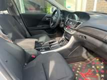 A picture of Brand Honda Model Accord 4plugs Year 2013 Painted on 1st