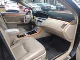A picture of TOYOTA AVALON 2007