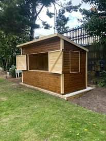 A picture of 0675163037 JE UNAHITAJI KIBANDA CHA PALLET KUFANYIA BIASHARA ZAKO TUPIGIE