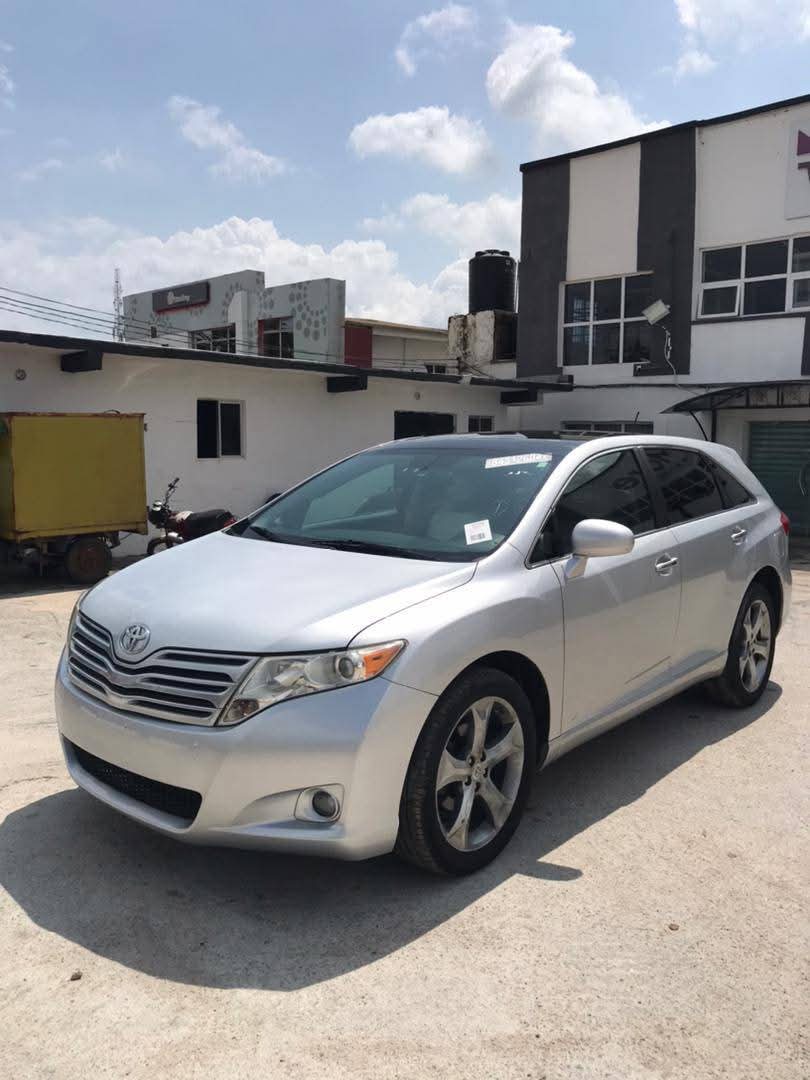 A picture of Foreign used Toyota Venza 2010 FULL OPTION..