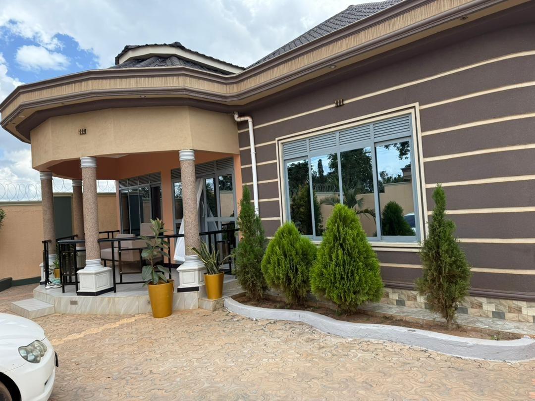 houses matugga
