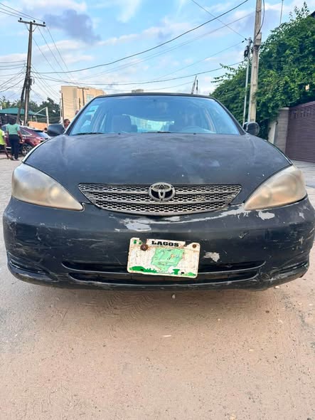 A picture of Toyota Camry 2004