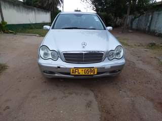 classifieds/cars mercedes