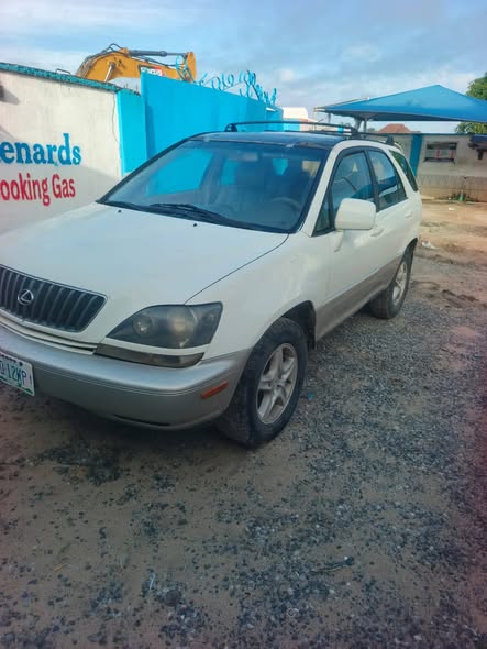 A picture of 2002 Lexus RX300 for sale