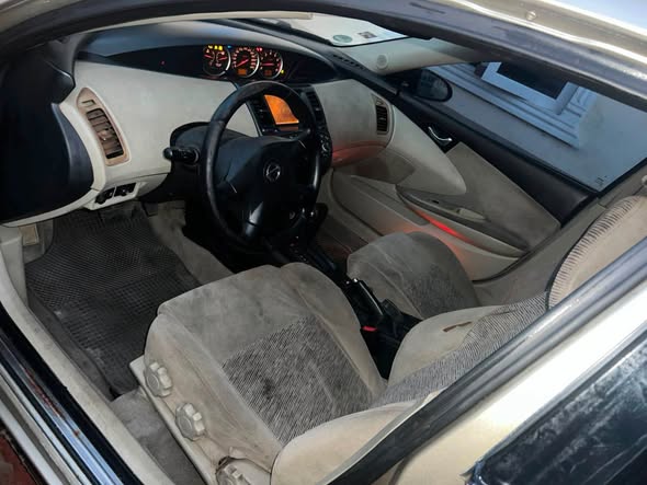 A picture of First body Nissan primera 2007