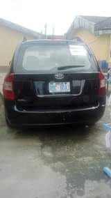 A picture of 2009 Kia Cerato 3 Seaters Engine Gear is perfect AC