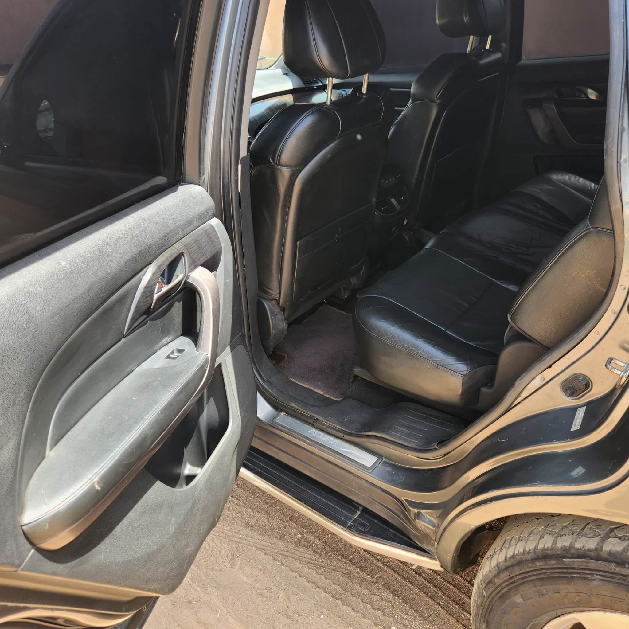 A picture of Acura MDX automatic transmission 2008 model