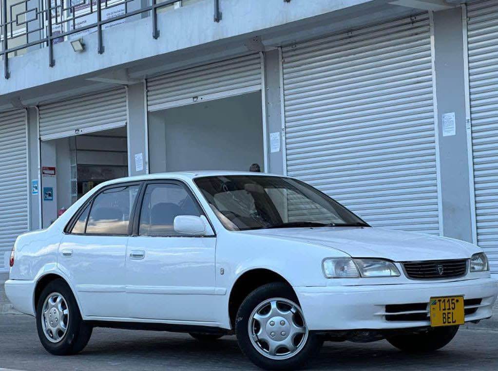 A picture of TOYOTA COROLLA