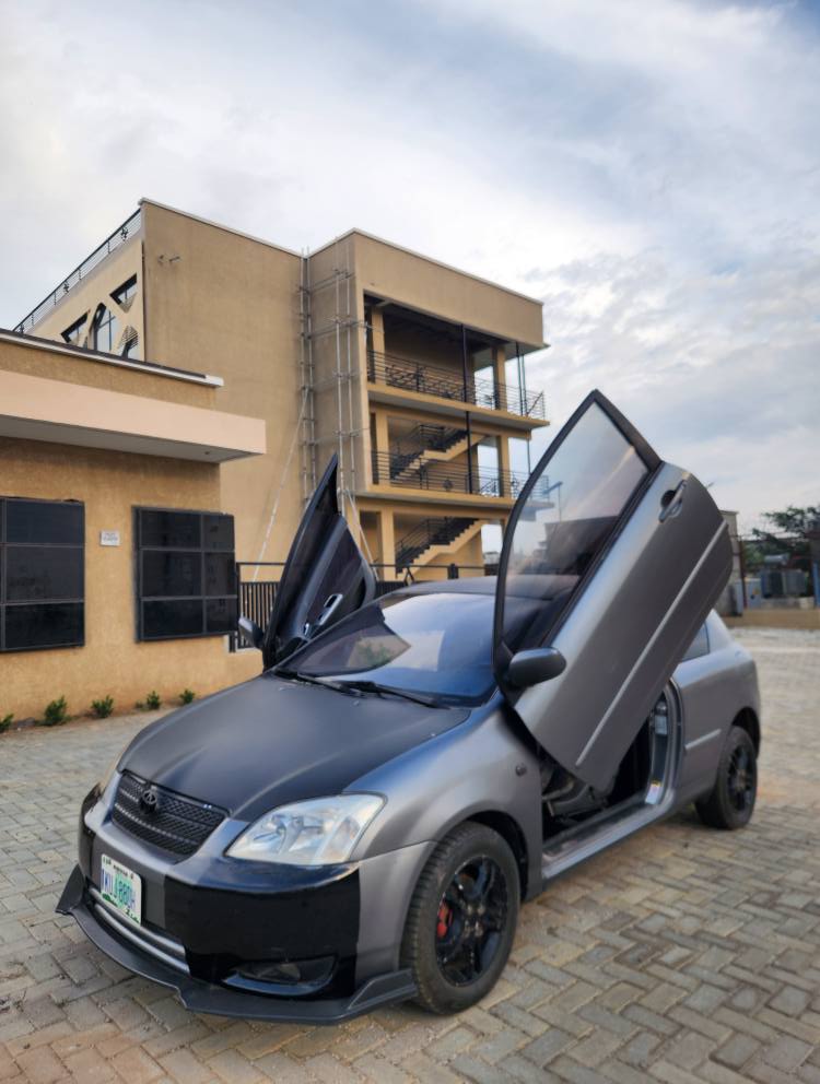 A picture of Toyota Corolla Obama Coupe 2005 Model