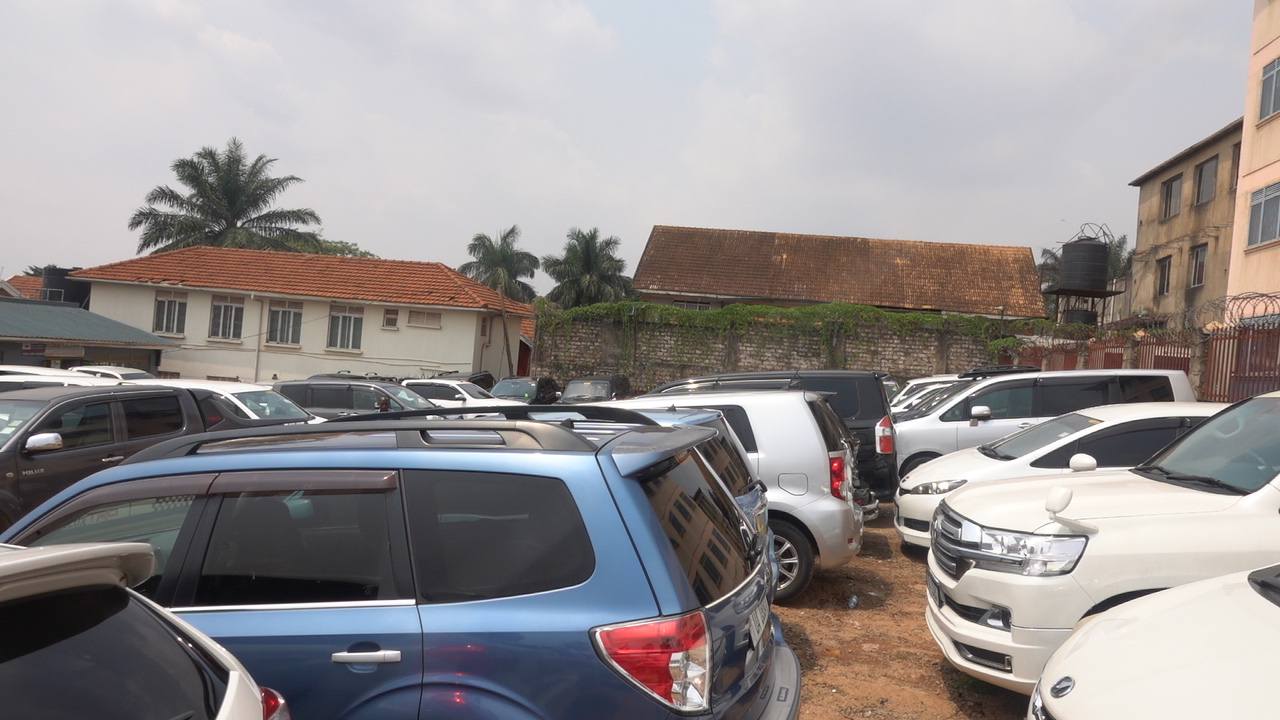 A picture of TOYOTA RAKTIC