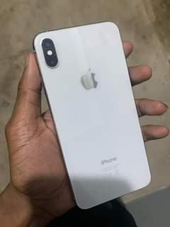 A picture of Iphone xs max GB 256