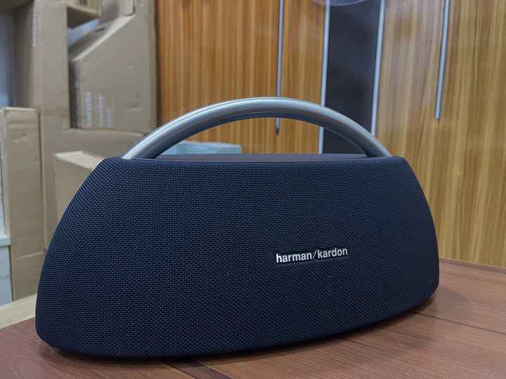 speakers