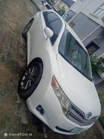 A picture of Toyota Venza 2011
