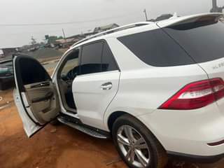 A picture of Mercedes Benz ML350 2015