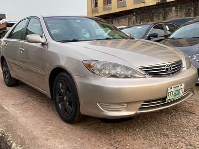 A picture of Toyota Camry LE 2006