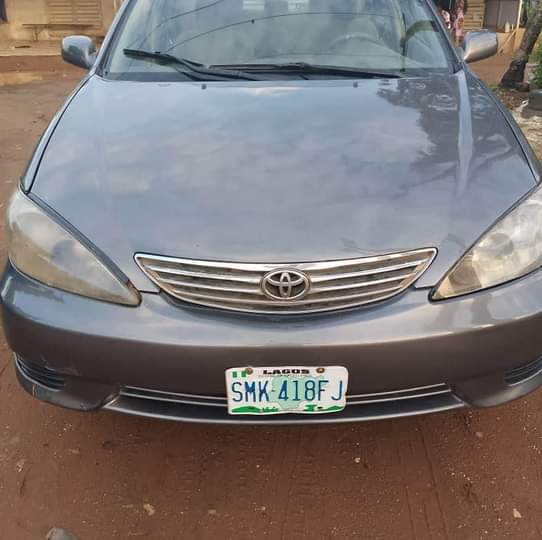 A picture of 2005 Toyota Camry