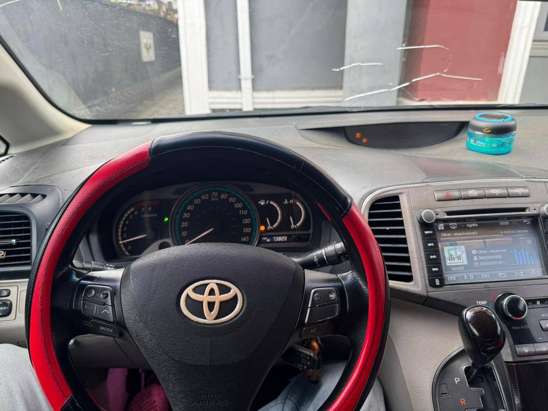 A picture of Registered Toyota Venza 2010