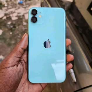 A picture of I phone 11