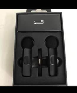 A picture of WIRELESS MICROPHONE