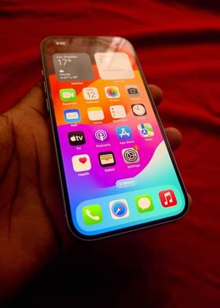 iPhone M.
