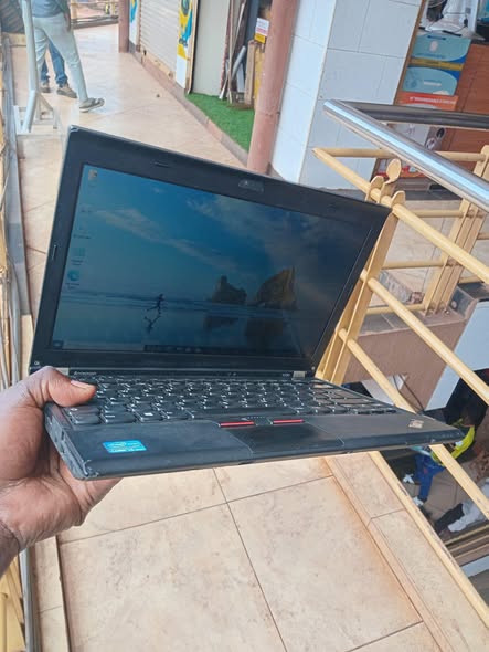 A picture of Thinkpad x360 i5