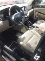 A picture of Hyundai Tucson auto transmission panorama run and drive economy 1