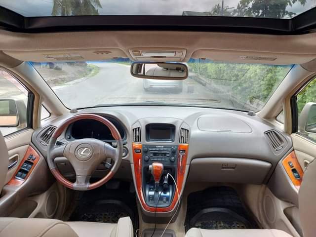 A picture of Straight 2002 model lexus RX300 FOR SALE very very sound