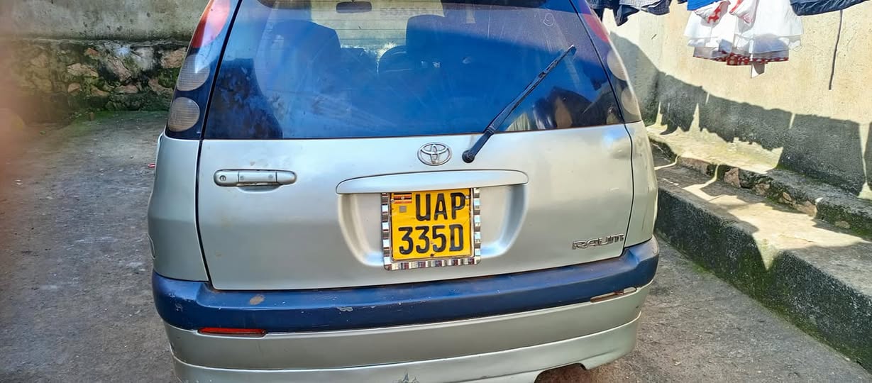 A picture of Toyota Raum UAP