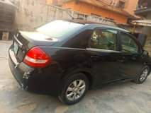 A picture of Nissan tida
