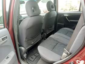 A picture of SHARP 2004 HONDA CRV Engine very silent Gear super sharp